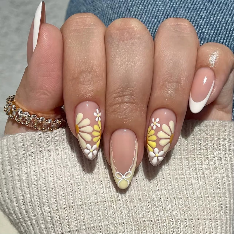 24Pcs Short Almond Press on Nails French Tips Press on Nails False Nails Simple Rose Full Cover Wearable Fake Nail Tips Art