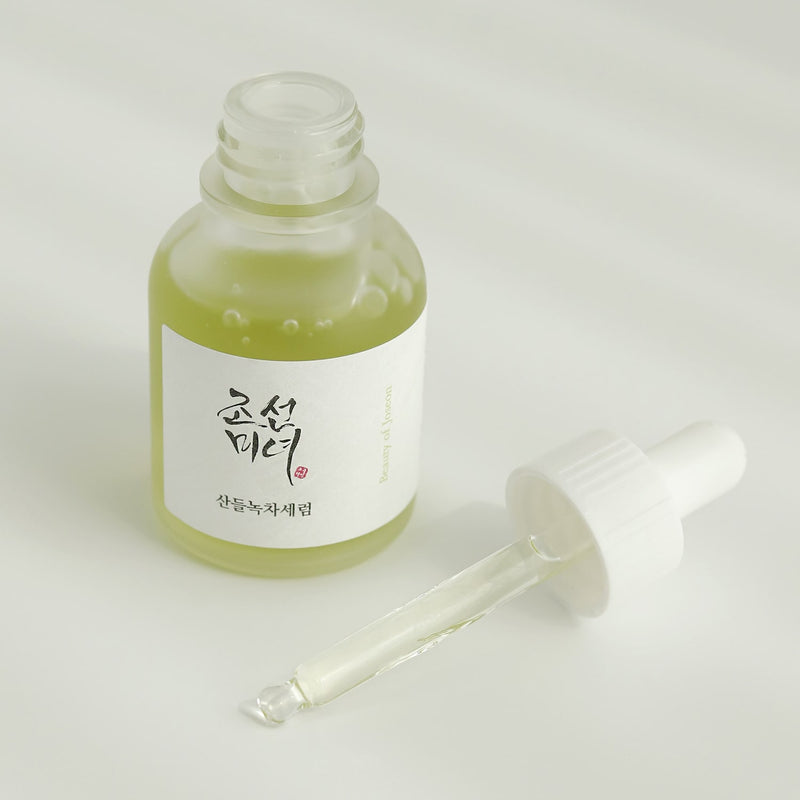 GAMME DE SÉRUMS – SOLUTION COMPLÈTE POUR UNE PEAU APAISÉE, ÉCLATANTE ET JEUNE