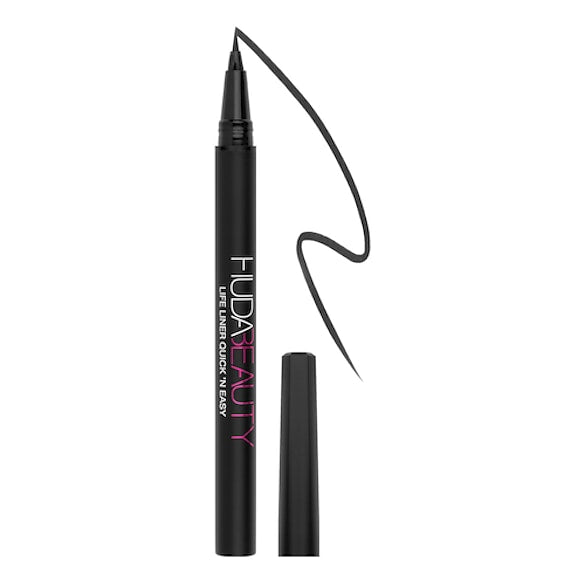 EYELINER LIQUIDE ULTRA-FIN ET PRÉCIS