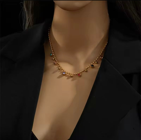 COLLIER DORÉ PERLÉ – CRISTAUX MULTICOLORES
