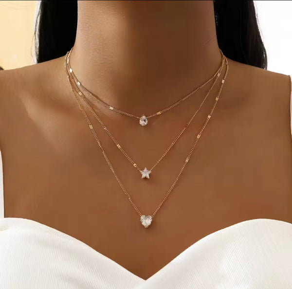 COLLIER TRIPLE RANGS – PENDENTIFS CRISTAUX BRILLANTS