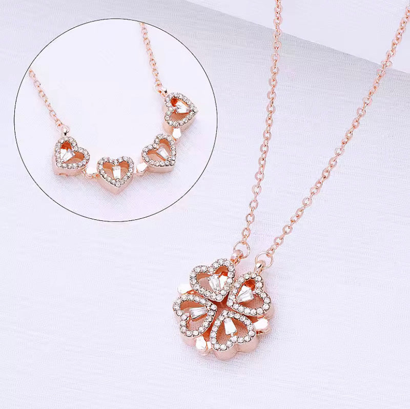 COLLIER À 4 CŒURS-TRÈFLE