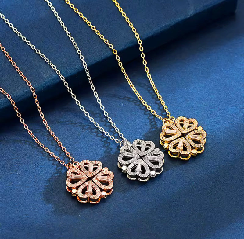 COLLIER À 4 CŒURS-TRÈFLE