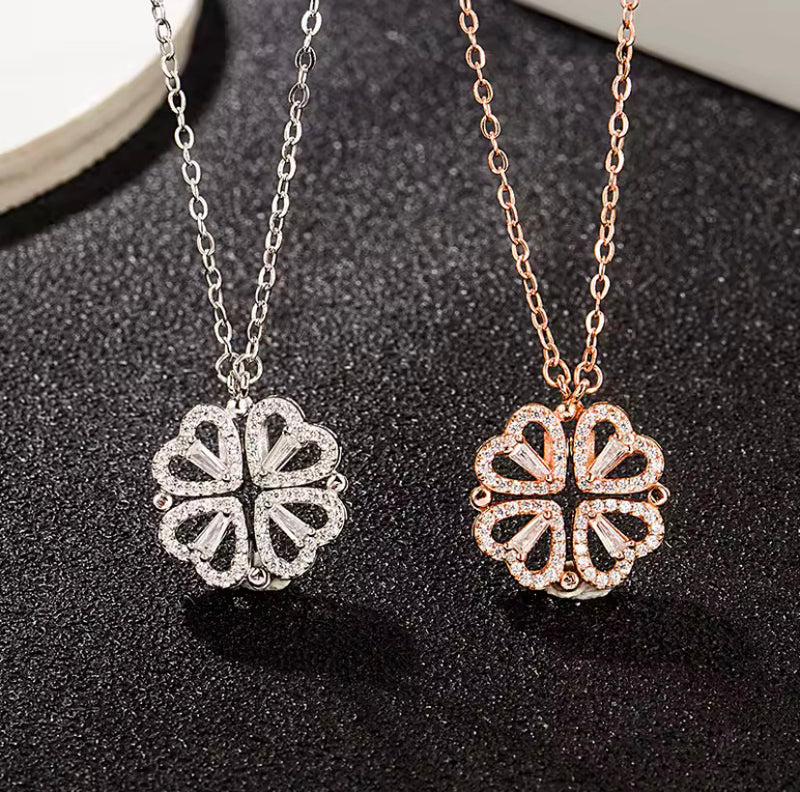 COLLIER À 4 CŒURS-TRÈFLE